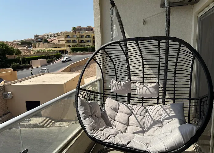Old Sheraton Street Apartment *